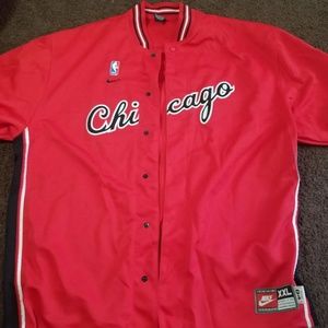 Chicago Bulls button down sports shirt
